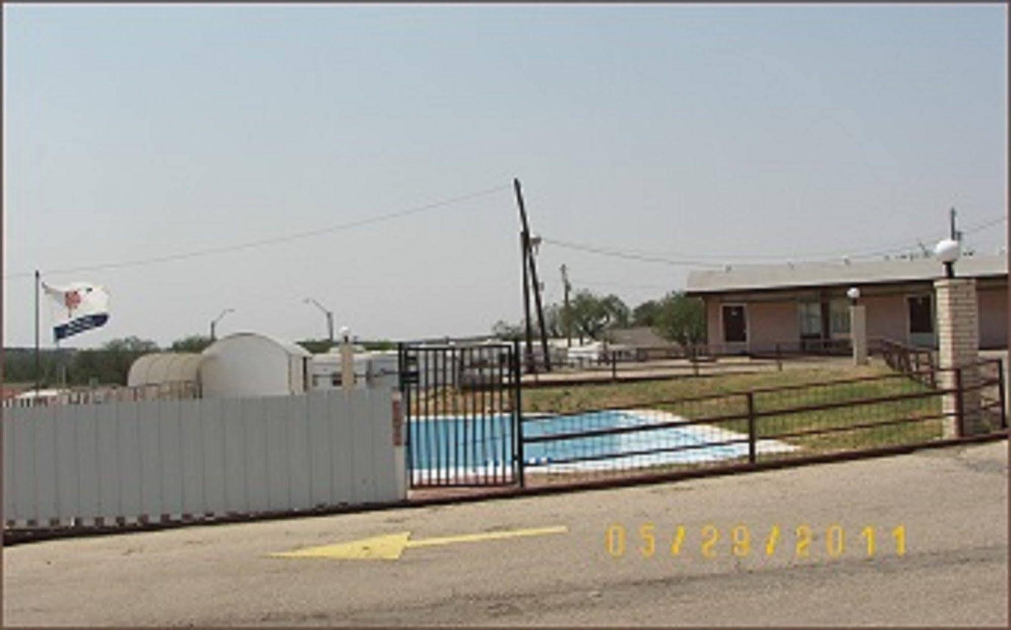 Holiday Host Motel Sonora Exterior foto